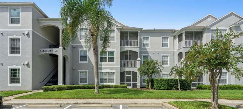 2305 BUTTERFLY PALM WAY #102 home for sale in Wyndham Palms