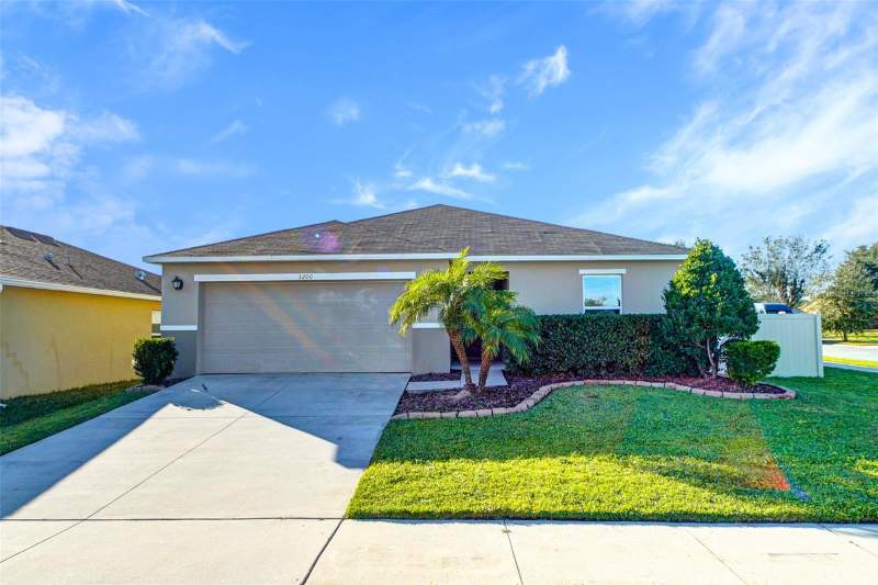 4 bedroom Single Family Residence at 3200 Casa Del Rey Avenue, Casa Bella, Kissimmee — photo 2
