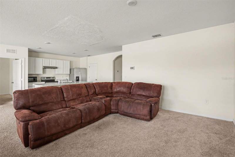 3 bedroom Single Family Residence at 693 Squires Grove Drive, Squires Grove Ph 2, Winter Haven — photo 5