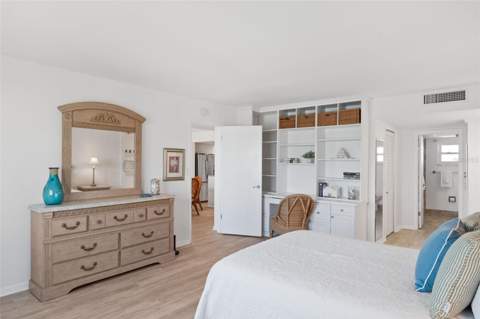 5130 Brittany Drive #505, St Petersburg FL - photo 22 of 70