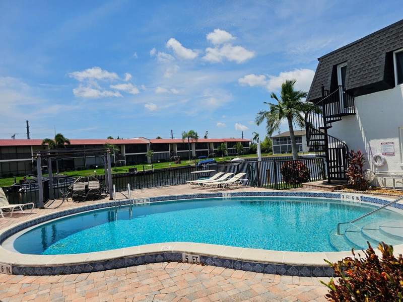 2 bedroom Condominium at 4722 SE 1ST PLACE #5, VERSAILLES CONDO, CAPE CORAL — photo 3