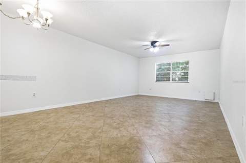 2909 Fig Court, Palm Harbor FL - photo 7 of 44