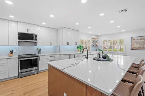 480 W Davis Boulevard, Tampa FL - photo 12 of 74
