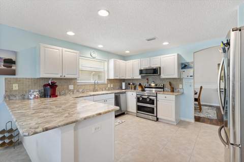 7815 SE 166th Hibernia Lane, The Villages FL - photo 6 of 6