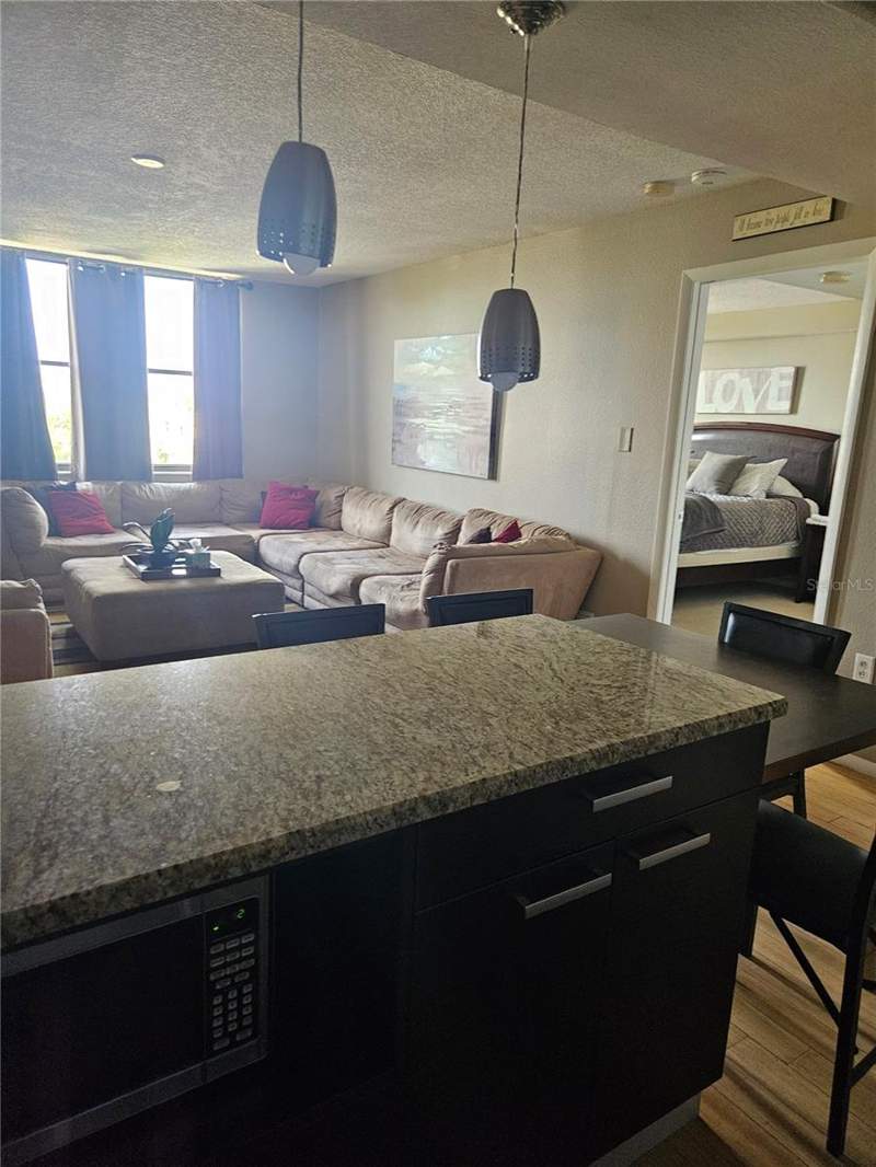 2 bedroom Condo - Hotel at 701 S Madison Avenue #515, Lakeside Crossing Condo, Clearwater — photo 3