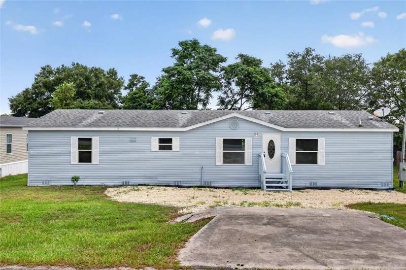 3 bedroom Manufactured Home at 225 Skyline Drive, Skyline Hills, Lady Lake — photo 2