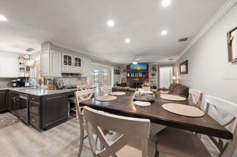 2126 Egret Drive, Clearwater FL - photo 20 of 44