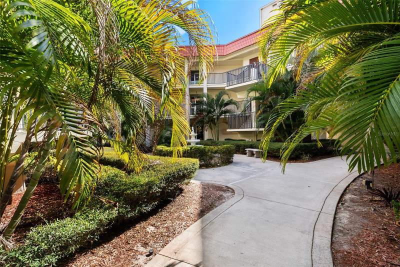 2 bedroom Condominium at 2700 Bayshore Boulevard #4106, Mediterranean Manors, Dunedin — photo 2
