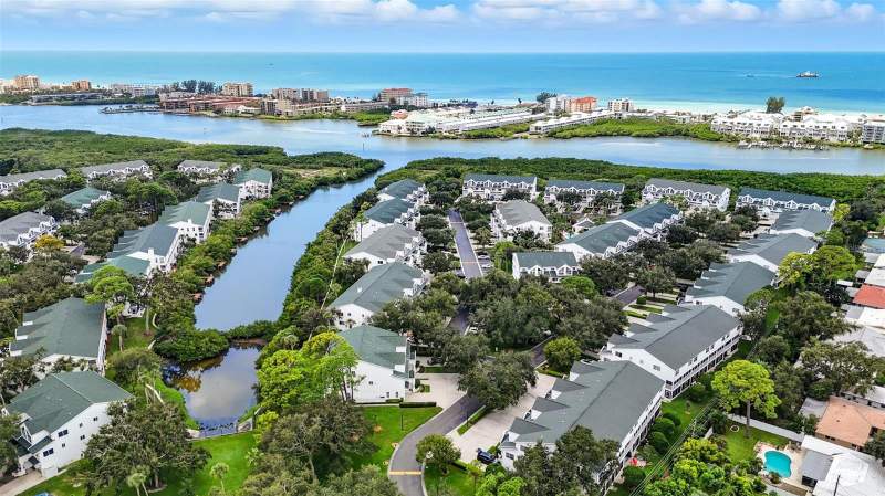 3 bedroom Townhouse at 14837 Seminole Trail, Tara Cay Sound North, Seminole — photo 3