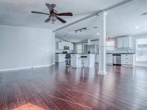 518 Saint Andrews Boulevard, Lady Lake FL - photo 14 of 44