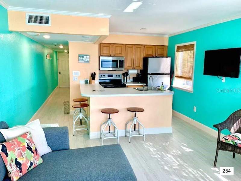 1 bedroom Condo - Hotel at 2506 N Rocky Point Drive #254, Sailport Resort Condo On, Tampa — photo 2