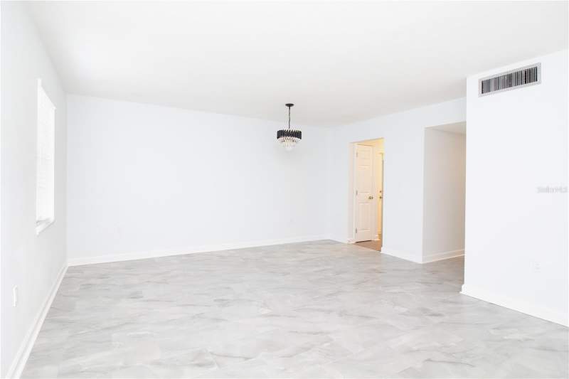 1 bedroom Condominium at 1115 Rue Des Chateaux #1A, Les Chateaux Condo, South Pasadena — photo 4