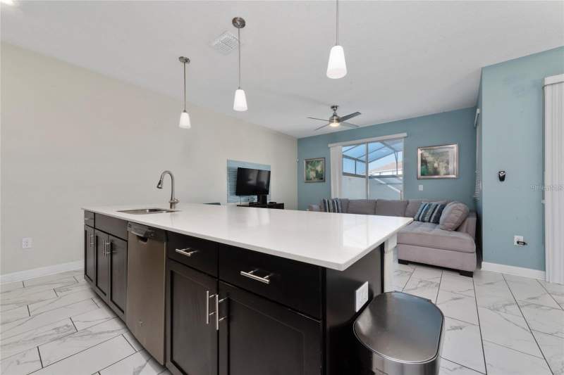 4 bedroom Townhouse at 8932 Stinger Drive, Stoneybrook South Ph J-2 & J-3, Davenport — photo 5