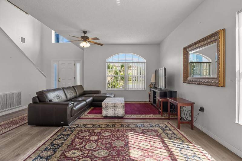 4 bedroom Single Family Residence at 5500 Willow Bend Trail, Willow Bend At Crescent Lakes, Kissimmee — photo 2