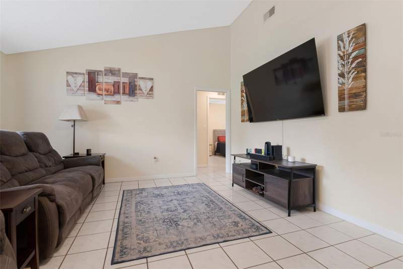 3 bedroom Single Family Residence at 2158 Beverly Ln, Marla Grove Estates, Clearwater — photo 5