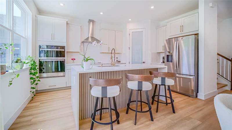 5 bedroom Single Family Residence at 13119 Pergola Avenue, Meridian Parks, Orlando — photo 4