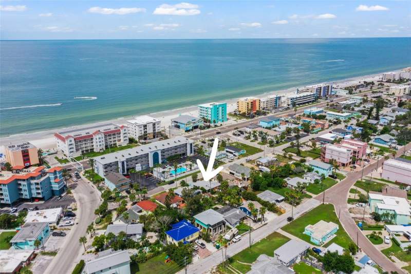 3 bedroom Single Family Residence at 14023 Palm Street, Gulf Shores 2nd Add, Madeira Beach — photo 2