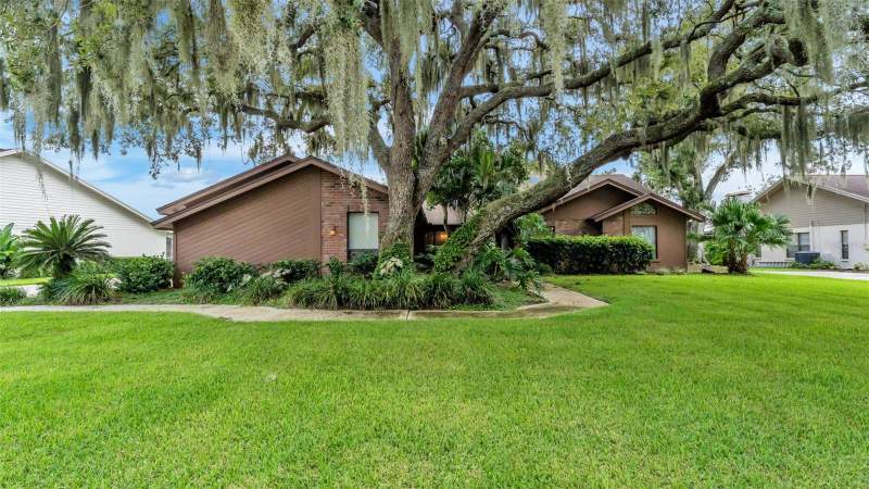 2871 HAMMOCK DRIVE home for sale in Walden Lake