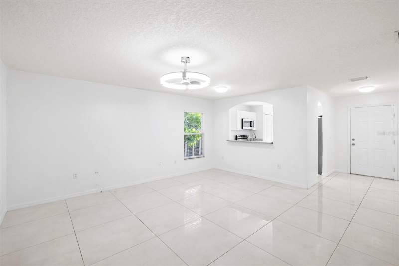 3 bedroom Single Family Residence at 10001 Florence Avenue, Sonoma Heights, Tampa — photo 5