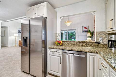 10503 Nile Court, Tampa FL - photo 15 of 46