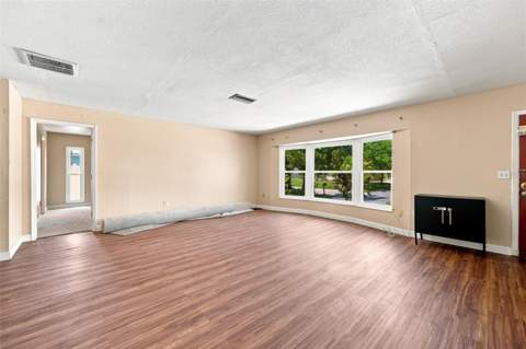 352 Lake Road, Venice FL - photo 9 of 55
