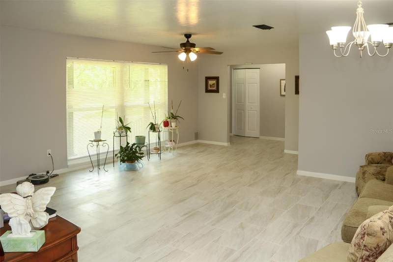 5 bedroom Single Family Residence at 8424 NW 2 Place, Buckingham East Unit 2, Gainesville — photo 5