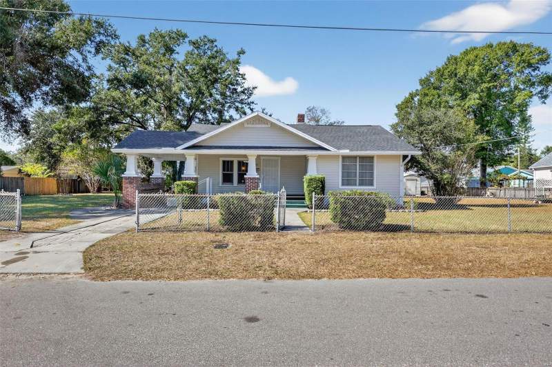 3 bedroom Single Family Residence at 5806 N Cherokee Avenue, Cathcarts Square, Tampa — photo 1
