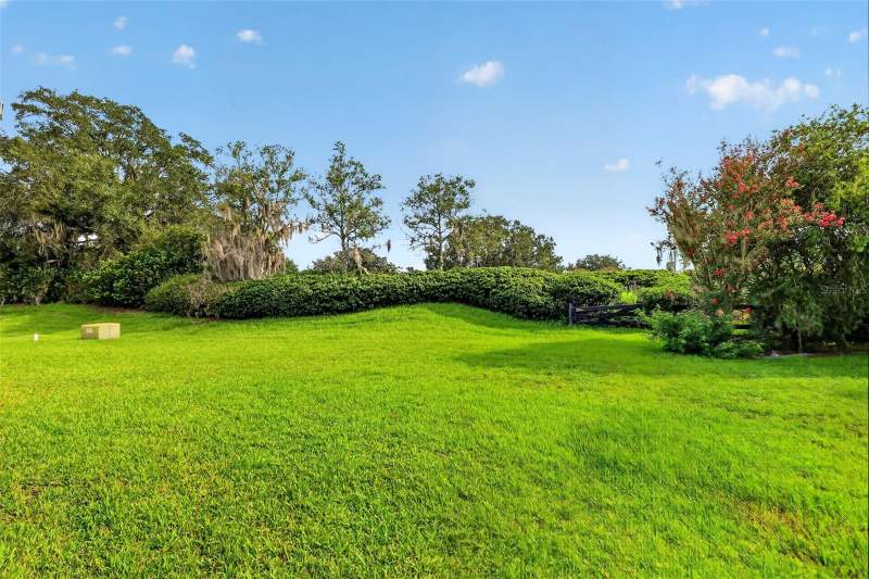 3 bedroom Single Family Residence at 1557 Oak Forest Drive, The Villages, The Villages — photo 2