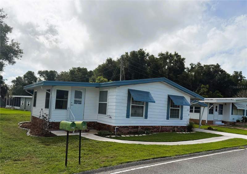 2 bedroom Mobile Home at 139 Aspen Circle, Hawthorne At Leesburg A Coop, Leesburg — photo 3