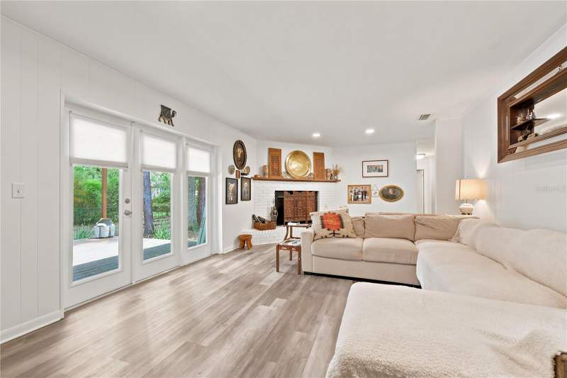 4 bedroom Single Family Residence at 2711 NW 31st Terrace, Chatworth Court, Gainesville — photo 5
