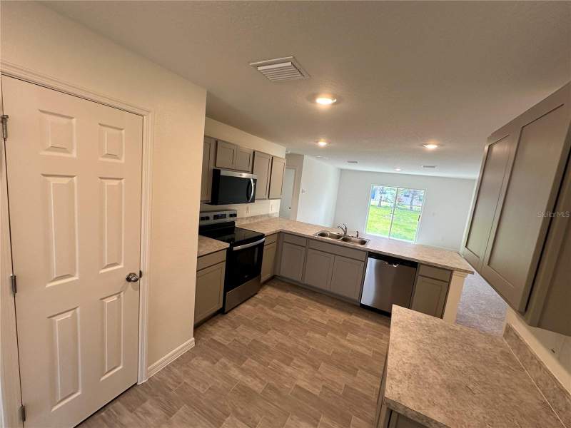 3 bedroom Single Family Residence at 48 Rippling Brook Drive, Palm Coast Section 31, Palm Coast — photo 3