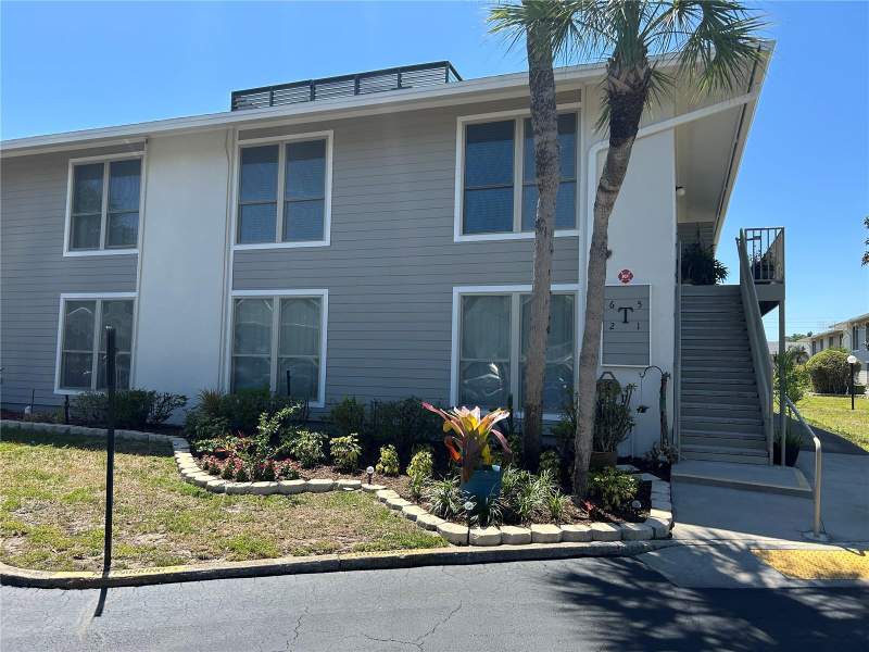 Mai Kai Apartments