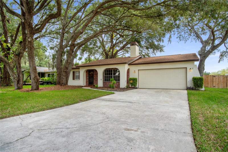 3 bedroom Single Family Residence at 2217 Boxwood Way, Tanglewood, Brandon — photo 1