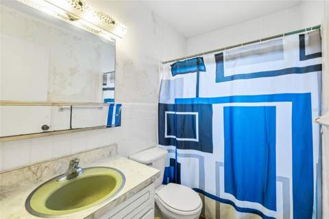 4709 Travertine Drive, Tampa FL - photo 16 of 26