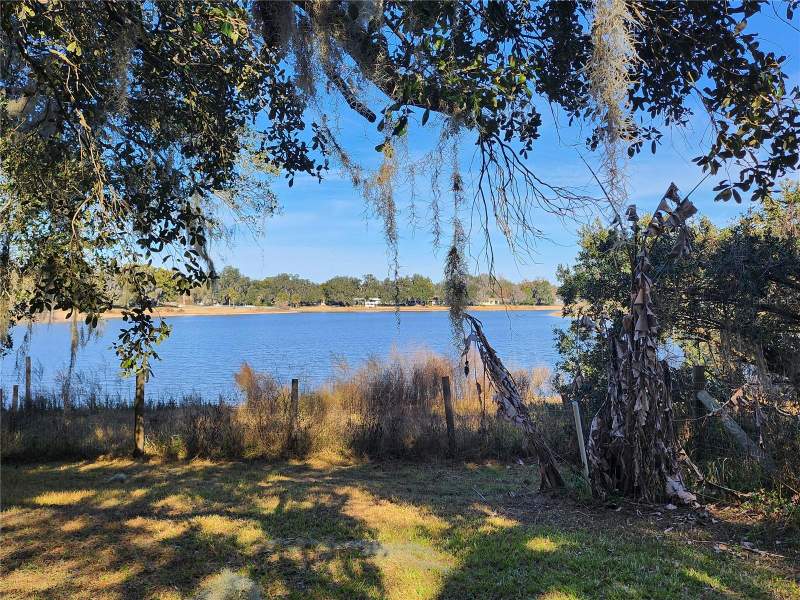 3 bedroom Single Family Residence at 25 Emerald Drive, Silver Spgs Shores Un 11, Ocala — photo 2