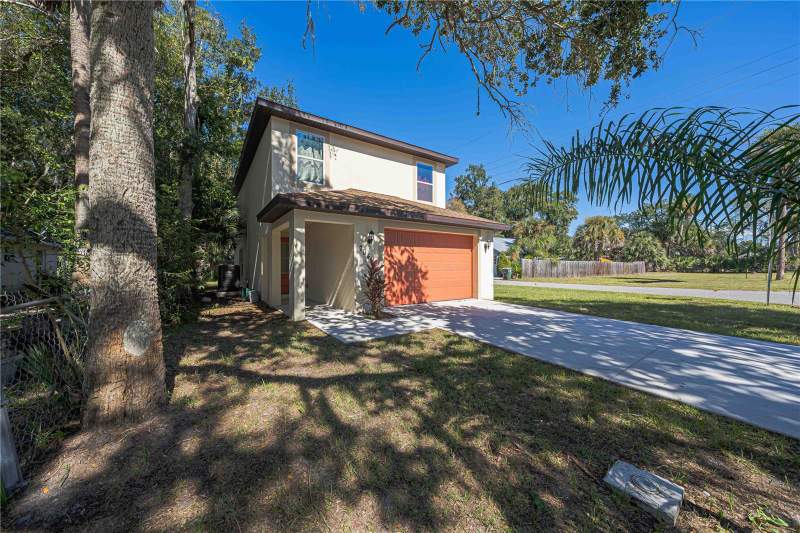 3 bedroom Single Family Residence at 704 Cedar Street, Green Sub, Daytona Beach — photo 4