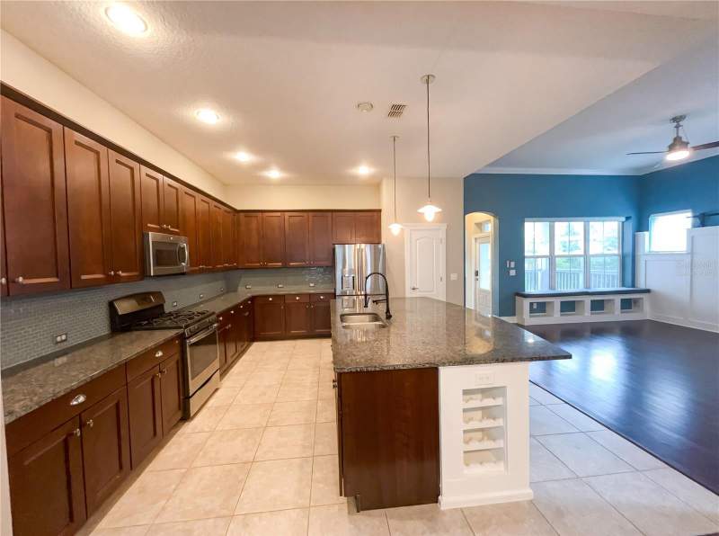 4 bedroom Single Family Residence at 1338 UNION CLUB DRIVE, OAKLAND PARKA, WINTER GARDEN — photo 2