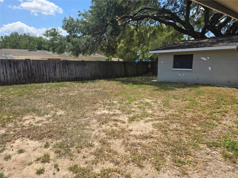 3 bedroom Single Family Residence at 6124 11th Street, Tyson Sub, Zephyrhills — photo 3