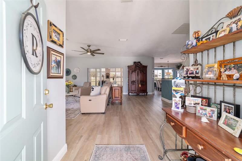 2 bedroom Single Family Residence at 2380 NW 55th Avenue Road, Ocala Palms Un Vii, Ocala — photo 4