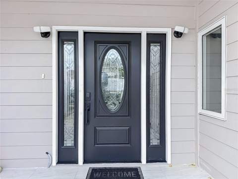 8725 Bay Pointe Drive, Tampa FL - photo 7 of 56