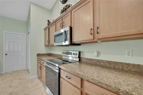 15157 Duck Hawk Road, Weeki Wachee FL - photo 8 of 48