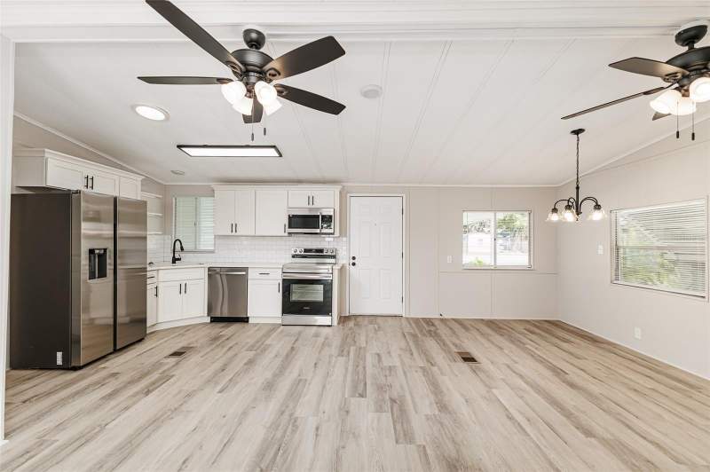 2 bedroom Manufactured Home at 2055 S Floral Avenue #306, Floral Lakes, Bartow — photo 3