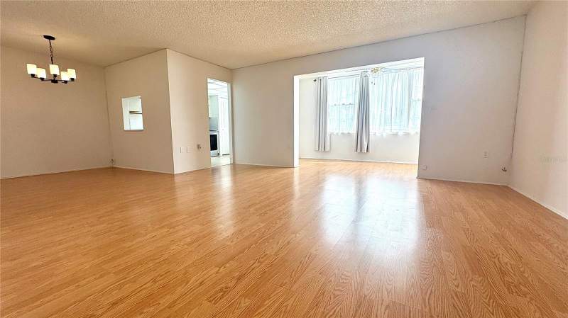 1 bedroom Condominium at 1900 68th Street #106, Crosswinds Colony One Condo, St Petersburg — photo 3