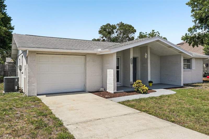 2 bedroom Single Family Residence at 7215 Mayfield Drive, Embassy Hills, Port Richey — photo 2