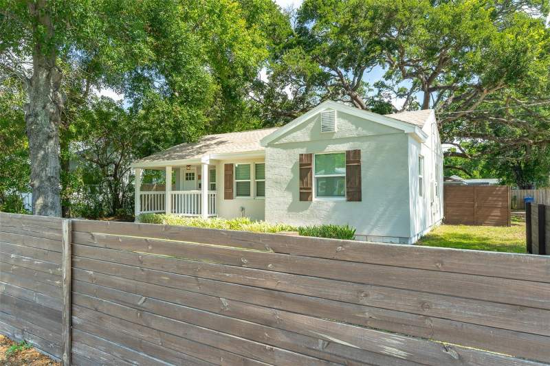 2 bedroom Single Family Residence at 721 38TH AVENUE, ALLENDALE TERRACE, ST PETERSBURG — photo 2