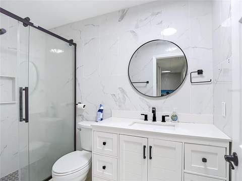 8725 Bay Pointe Drive, Tampa FL - photo 16 of 56