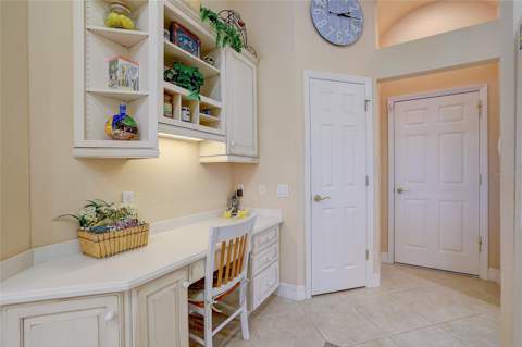 12306 Greenbrier Way, Lakewood Ranch FL - photo 11 of 55
