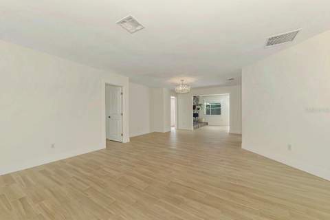 1620 Mission Valley Boulevard, Nokomis FL - photo 9 of 48
