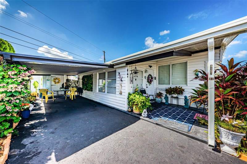 1 bedroom Mobile Home at 4187 72nd Street #32, Magnolia Manor Mobile Home Park Unrec, St Petersburg — photo 3