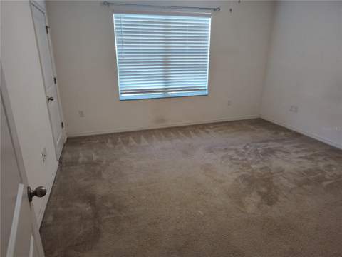 1103 Hillhurst Drive, Wesley Chapel FL - photo 6 of 26